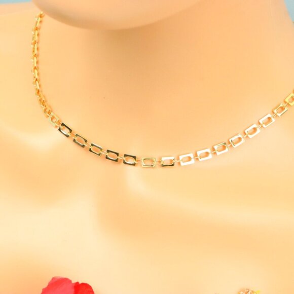 Delicate & Contemporary Necklace Chain, A Lovely Choice for Women, EVCH1540 - Picture 2 of 10